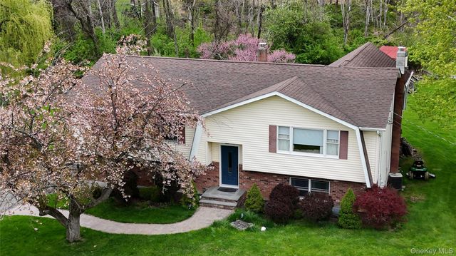94 Booth Road, Chester, NY 10918