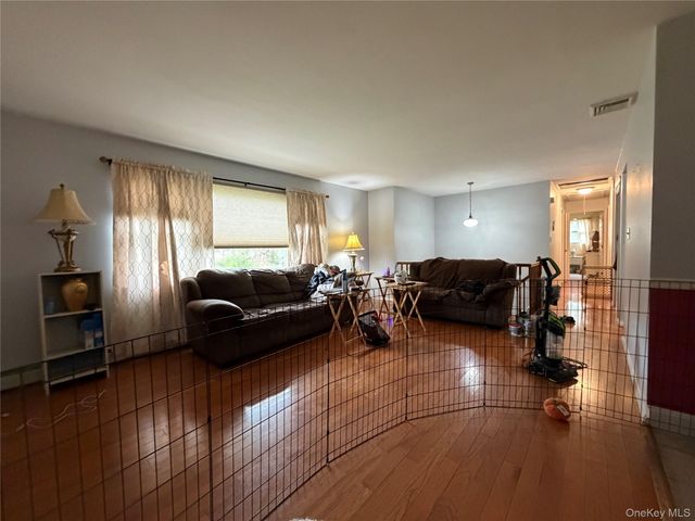 94 Booth Road, Chester, NY 10918