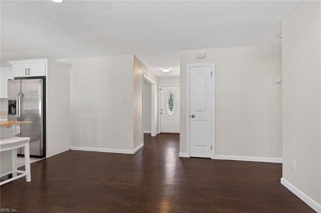 513 Corapeake DR, Chesapeake, VA 23322