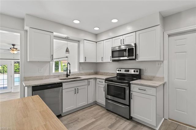 513 Corapeake DR, Chesapeake, VA 23322