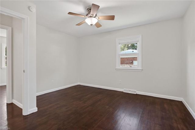 513 Corapeake DR, Chesapeake, VA 23322
