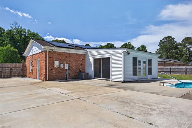 513 Corapeake DR, Chesapeake, VA 23322