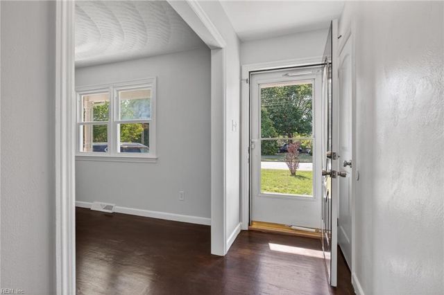 513 Corapeake DR, Chesapeake, VA 23322