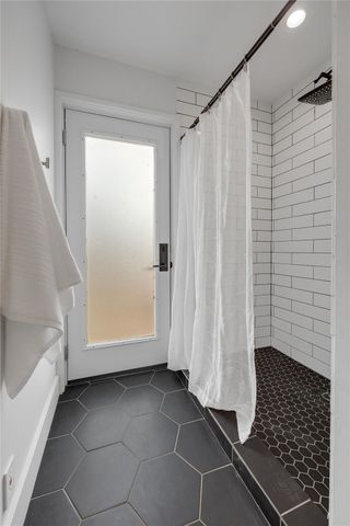 18205 Ridge RD, Lago Vista, TX 78645