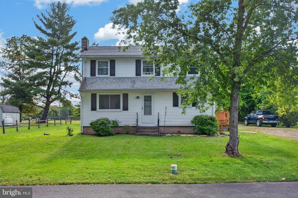1530 HILLTOP RD, Pottstown, PA 19464 — exterior
