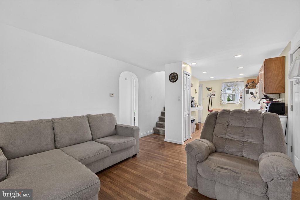 1530 HILLTOP RD, Pottstown, PA 19464 — photo 2