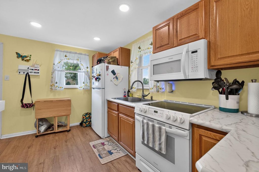 1530 HILLTOP RD, Pottstown, PA 19464 — photo 5