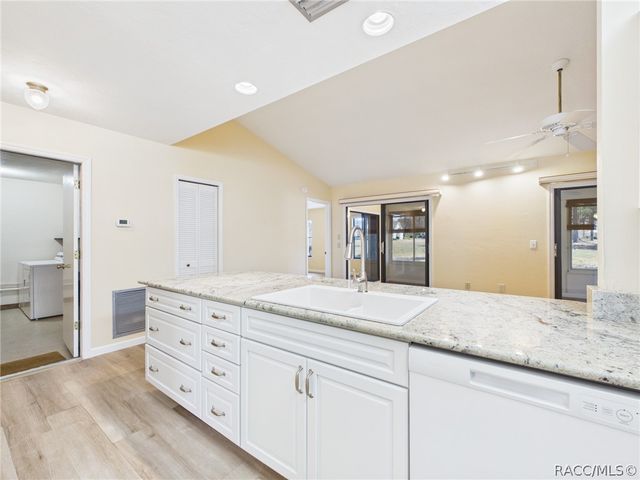 2322 N Saint Johns Point, Hernando, FL 34442