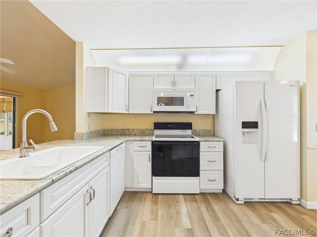 2322 N Saint Johns Point, Hernando, FL 34442