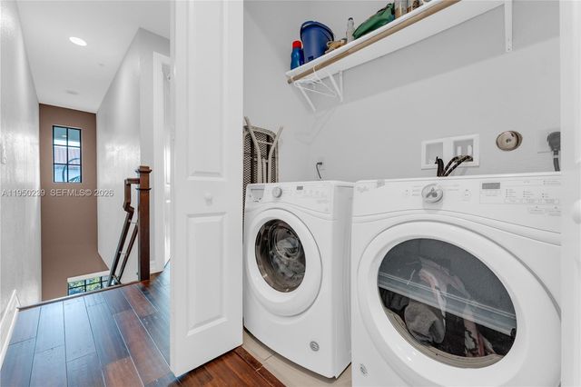 11537 SW 13th Ct, Pembroke Pines, FL 33025