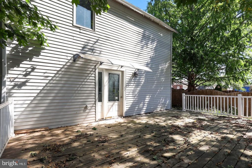 1057 SOUTH ST #REAR, POTTSTOWN, PA 19464 — exterior