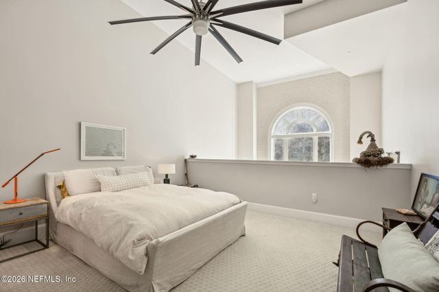 2525 COLLEGE Street 1115, Jacksonville, FL 32204