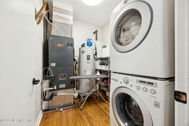 2525 COLLEGE Street 1115, Jacksonville, FL 32204