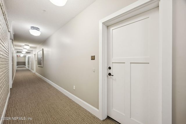 2525 COLLEGE Street 1115, Jacksonville, FL 32204