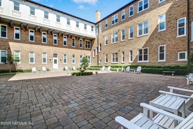 2525 COLLEGE Street 1115, Jacksonville, FL 32204