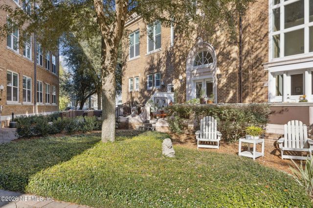 2525 COLLEGE Street 1115, Jacksonville, FL 32204