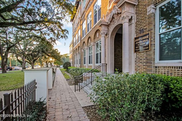 2525 COLLEGE Street 1115, Jacksonville, FL 32204