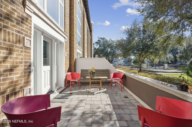 2525 COLLEGE Street 1115, Jacksonville, FL 32204