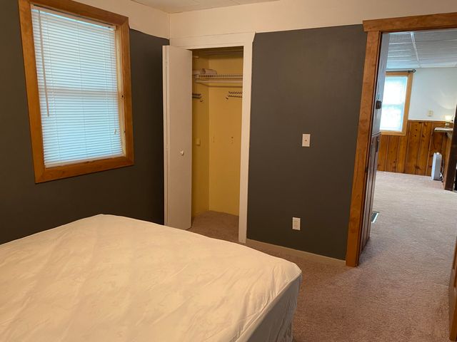 5003 White Oak Lane, Valparaiso, IN 46383