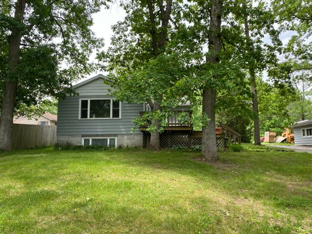 5003 White Oak Lane, Valparaiso, IN 46383