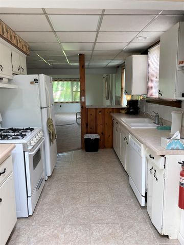 5003 White Oak Lane, Valparaiso, IN 46383