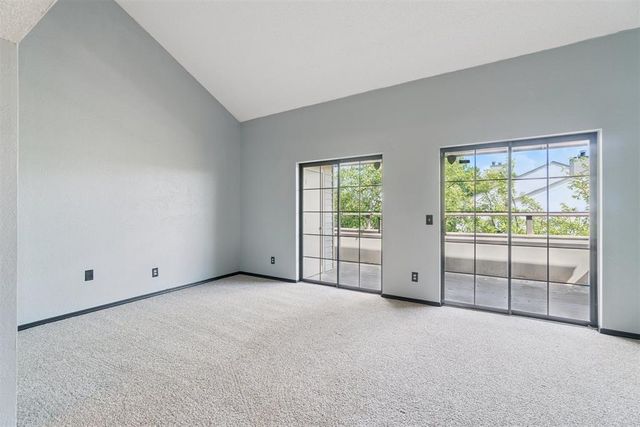 11120 Stratford Drive 220, Oklahoma City, OK 73120