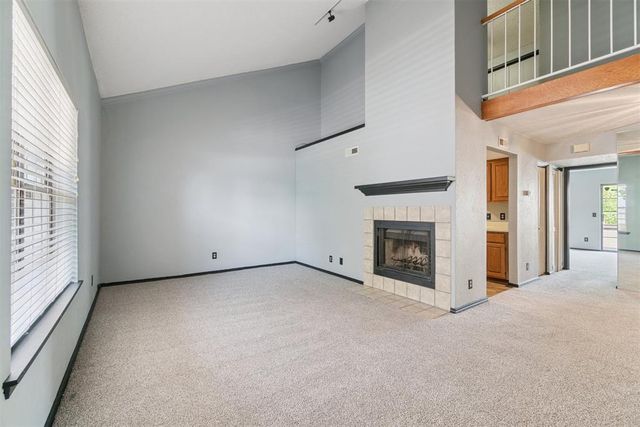 11120 Stratford Drive 220, Oklahoma City, OK 73120