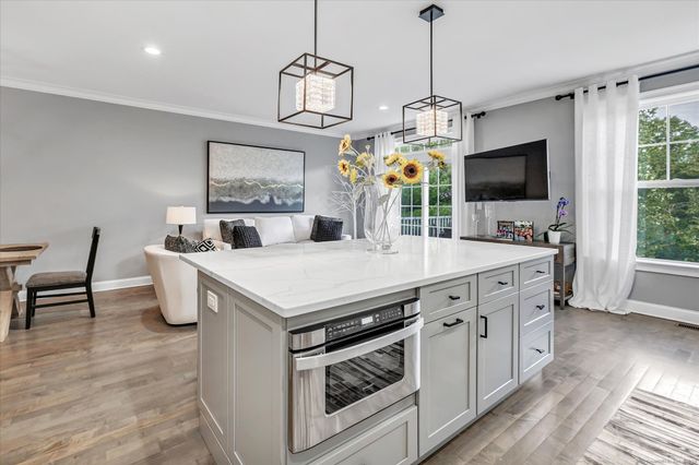 24 Ridgewood Drive 24, Middlebury, CT 06762