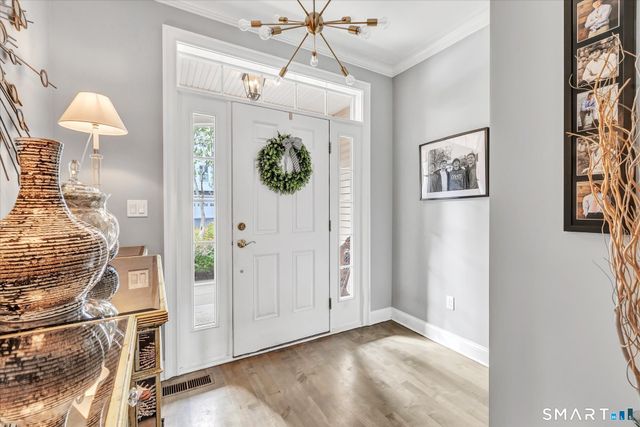 24 Ridgewood Drive 24, Middlebury, CT 06762