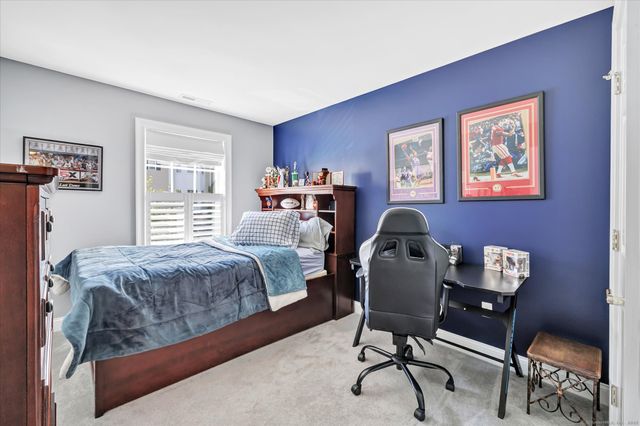 24 Ridgewood Drive 24, Middlebury, CT 06762