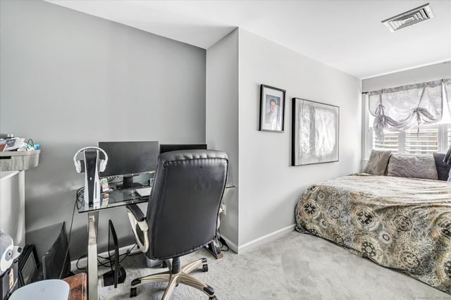 24 Ridgewood Drive 24, Middlebury, CT 06762