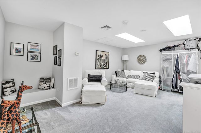 24 Ridgewood Drive 24, Middlebury, CT 06762