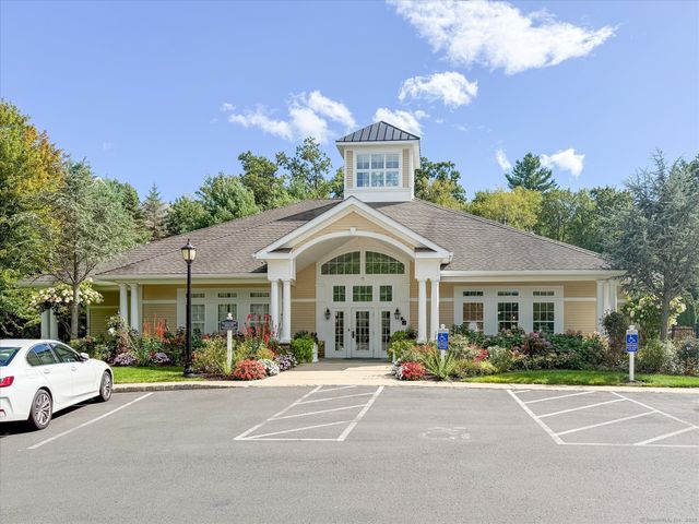 24 Ridgewood Drive 24, Middlebury, CT 06762