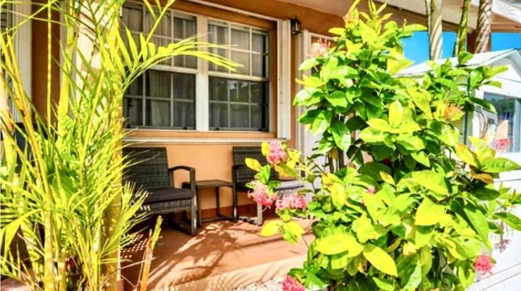 Image 16 of property listing at 1119 SIMONTON STREET A1, A2, C1, Key West, FL 33040