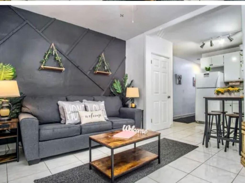 Image 20 of property listing at 1119 SIMONTON STREET A1, A2, C1, Key West, FL 33040