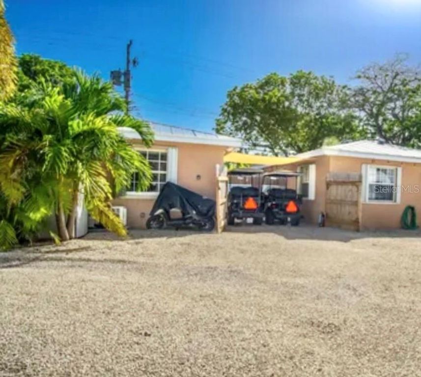Image 30 of property listing at 1119 SIMONTON STREET A1, A2, C1, Key West, FL 33040