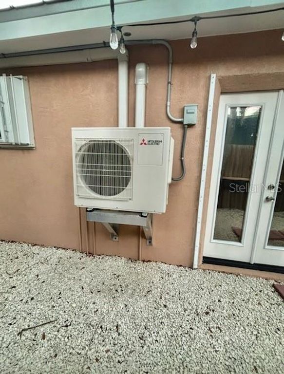 Image 34 of property listing at 1119 SIMONTON STREET A1, A2, C1, Key West, FL 33040