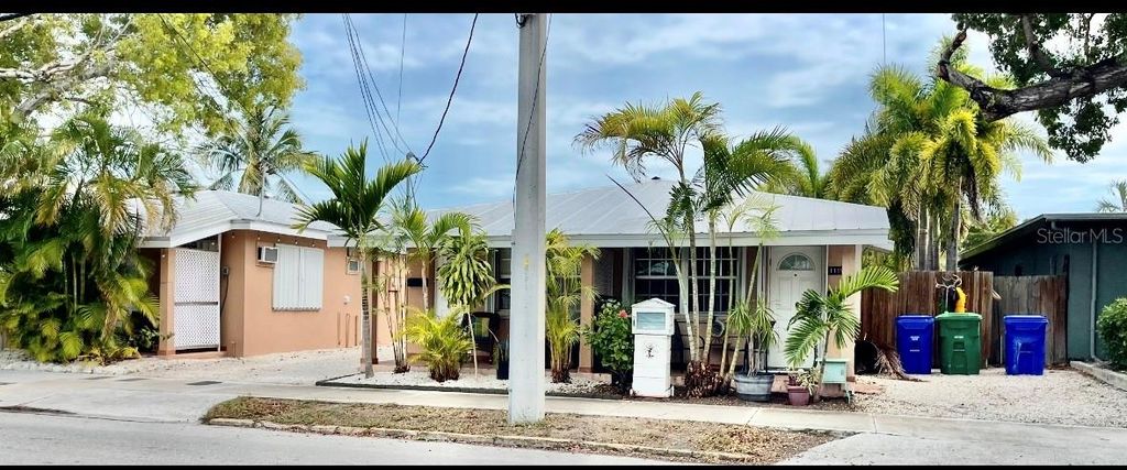 Image 40 of property listing at 1119 SIMONTON STREET A1, A2, C1, Key West, FL 33040