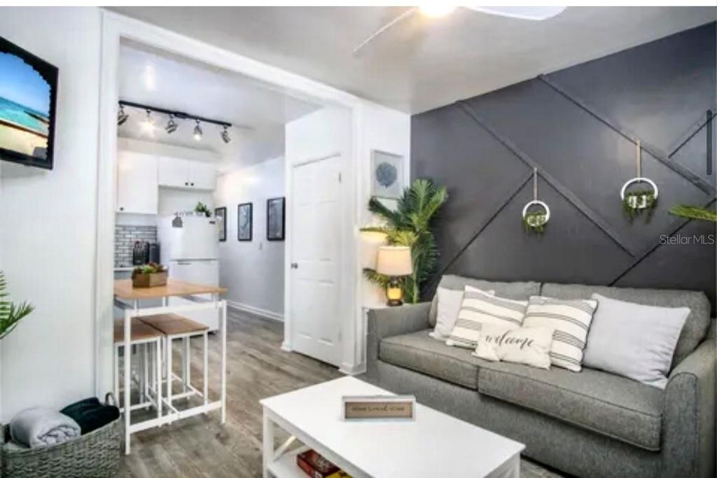 Image 5 of property listing at 1119 SIMONTON STREET A1, A2, C1, Key West, FL 33040