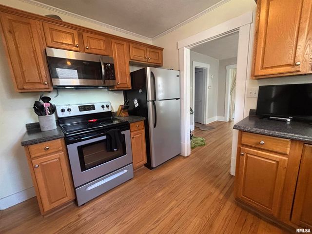 517 S PARK Street, Springfield, IL 62704