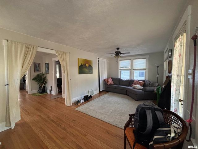 517 S PARK Street, Springfield, IL 62704