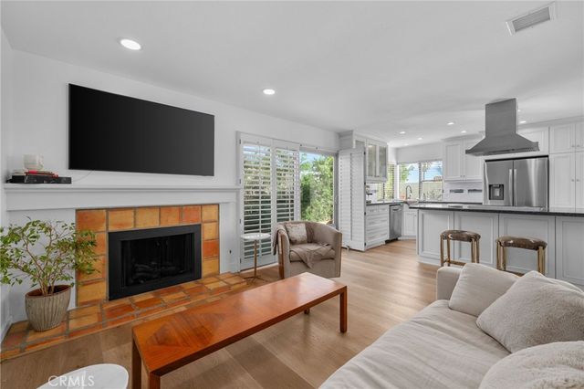 1416 Lemonwood W, Upland, CA 91786