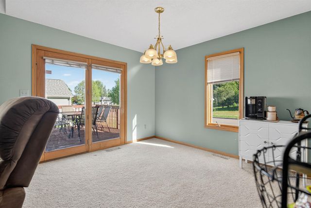 4703 Pizarro Court, Cedar Falls, IA 50613
