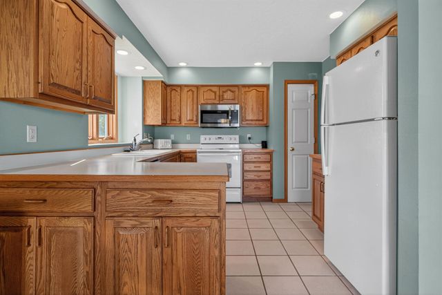 4703 Pizarro Court, Cedar Falls, IA 50613