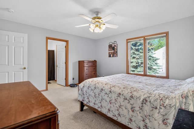 4703 Pizarro Court, Cedar Falls, IA 50613