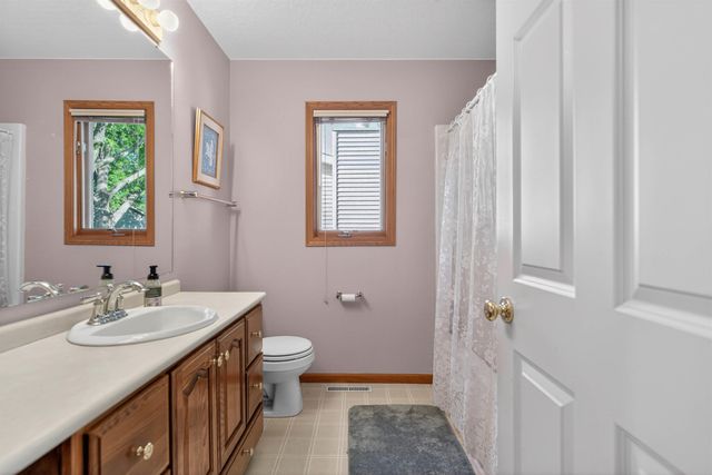 4703 Pizarro Court, Cedar Falls, IA 50613