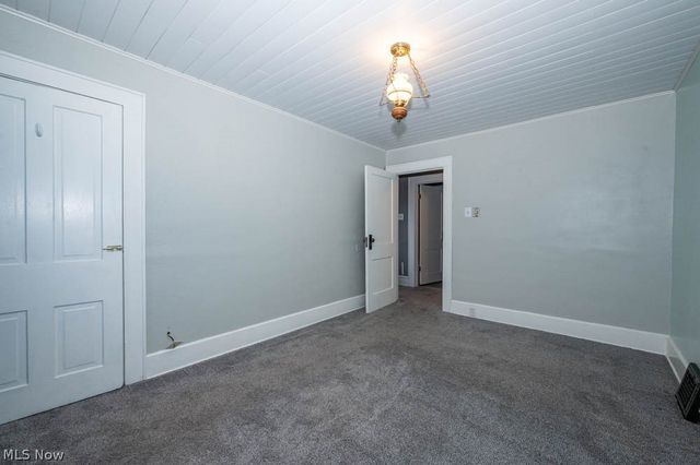 157 E Ohio Avenue, Sebring, OH 44672