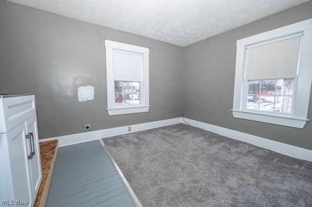 157 E Ohio Avenue, Sebring, OH 44672