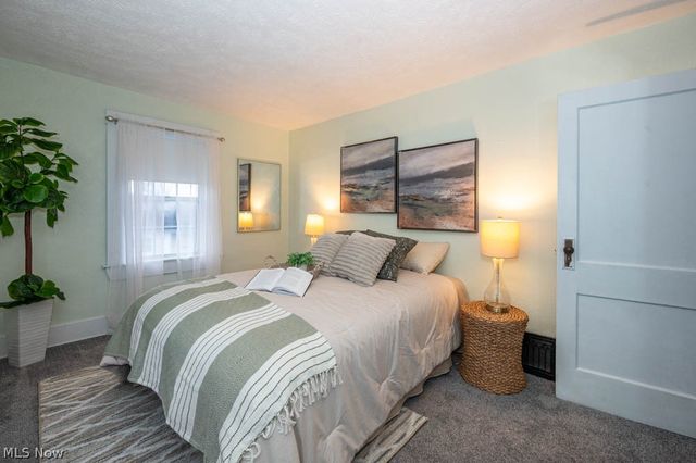 157 E Ohio Avenue, Sebring, OH 44672