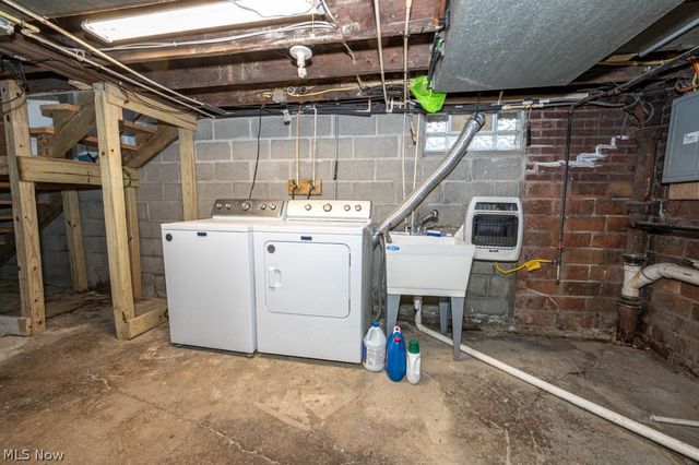 157 E Ohio Avenue, Sebring, OH 44672